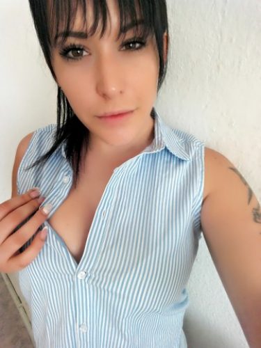 Kim ... Jung sportlich wartet auf hei&szlig;e Kontakte! gallery_0
