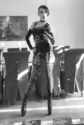 HOT HOT HOT . . . LIVE YOUR FETISH DREAMS !!! gallery_20