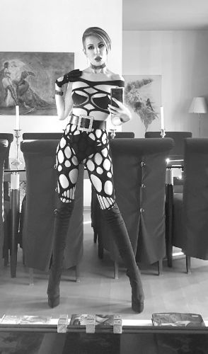 HOT HOT HOT . . . LIVE YOUR FETISH DREAMS !!! gallery_22