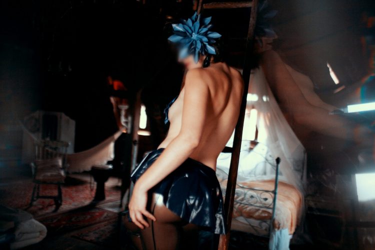 Vielseitige Bizarrlady mit kuscheliger Seite gallery_1