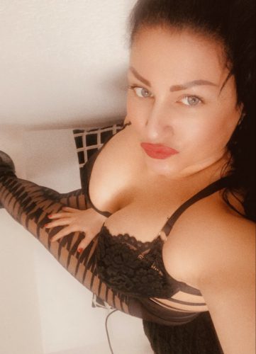 Lady Aylin gallery_7