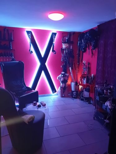BDSM Girls gesucht! Top Verdienst! gallery_5