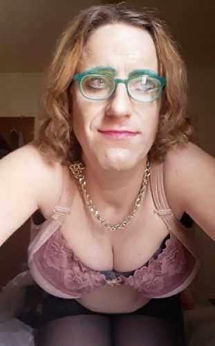 Versaute Sexdates mit Naturgeiler Trannystute in K&ouml;ln! gallery_5