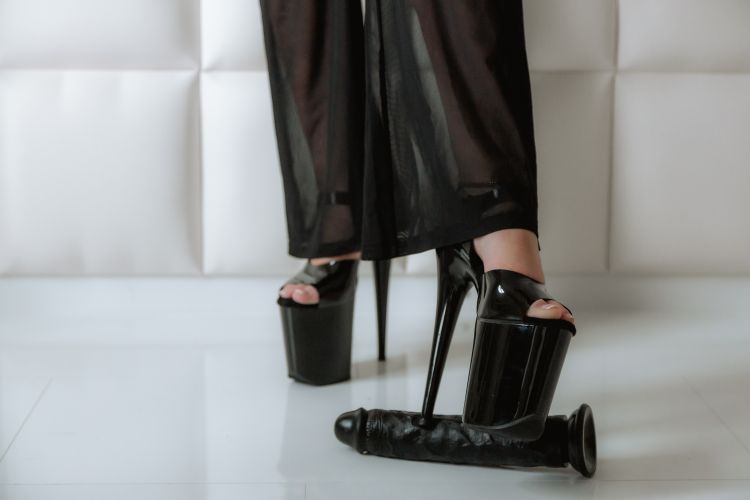 Bizarrlady und Mistress CH-Fiona (26) Dirty Games & Fetische gallery_0