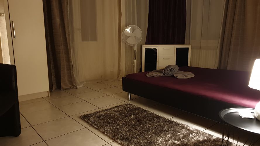 Zimmer frei! Privat & diskret! Miete oder %! gallery_2