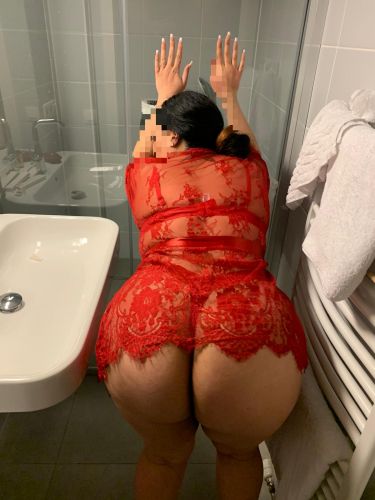 Latina Curvy Girl Neu in Basel gallery_0