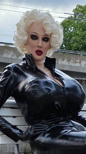 TV Domina Miss Leila sucht devote Subjekte gallery_4