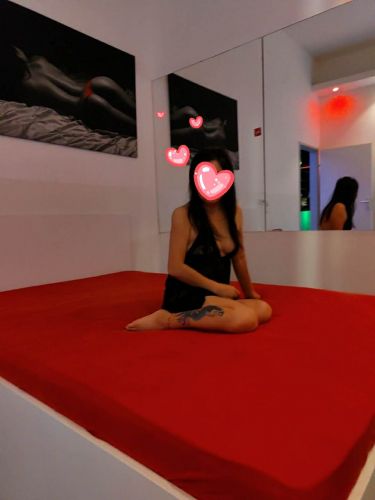 Eng, zierlich und süß wie Zucker gallery_3