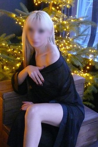 Geile schlanke Blondine will Sex: BJ-Queen mit Aufnahme, GFE gallery_1