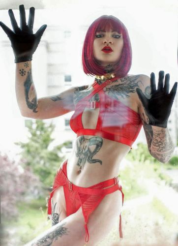Dominanz par Excellence gallery_1