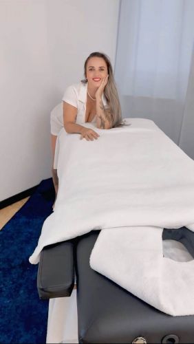 S&uuml;sse Masseuse zeigt dir die Pforten zum Himmel gallery_1
