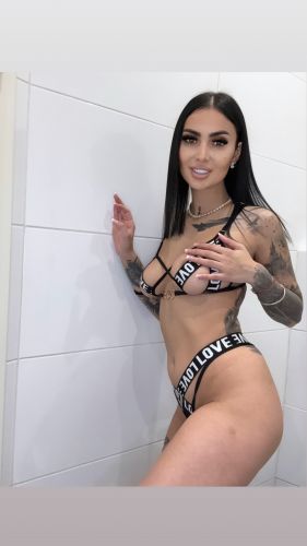 Rayanaa Versaut mit Top Service gallery_4