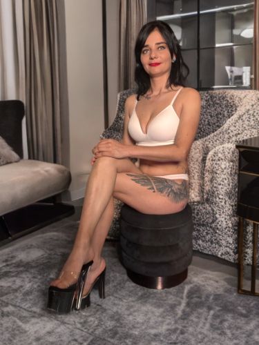 BRANDNEU-HEISSE WILDKATZE MIT VOLLPROGRAM! gallery_3
