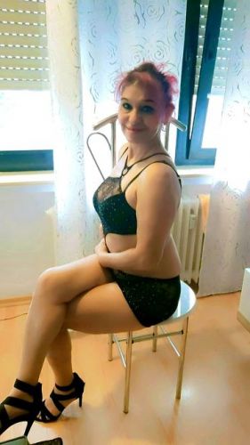 Super geile Milf mit Top Body gallery_0